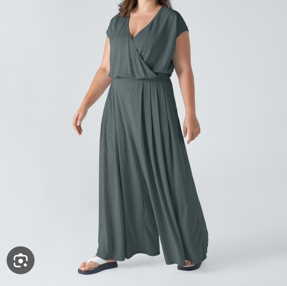Halara Women's V-Neck Wide Leg Jumpsuit - Green